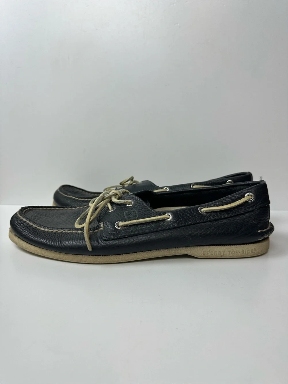 Sperry Men's Navy Blue Leather Boat Shoes with Cream Laces